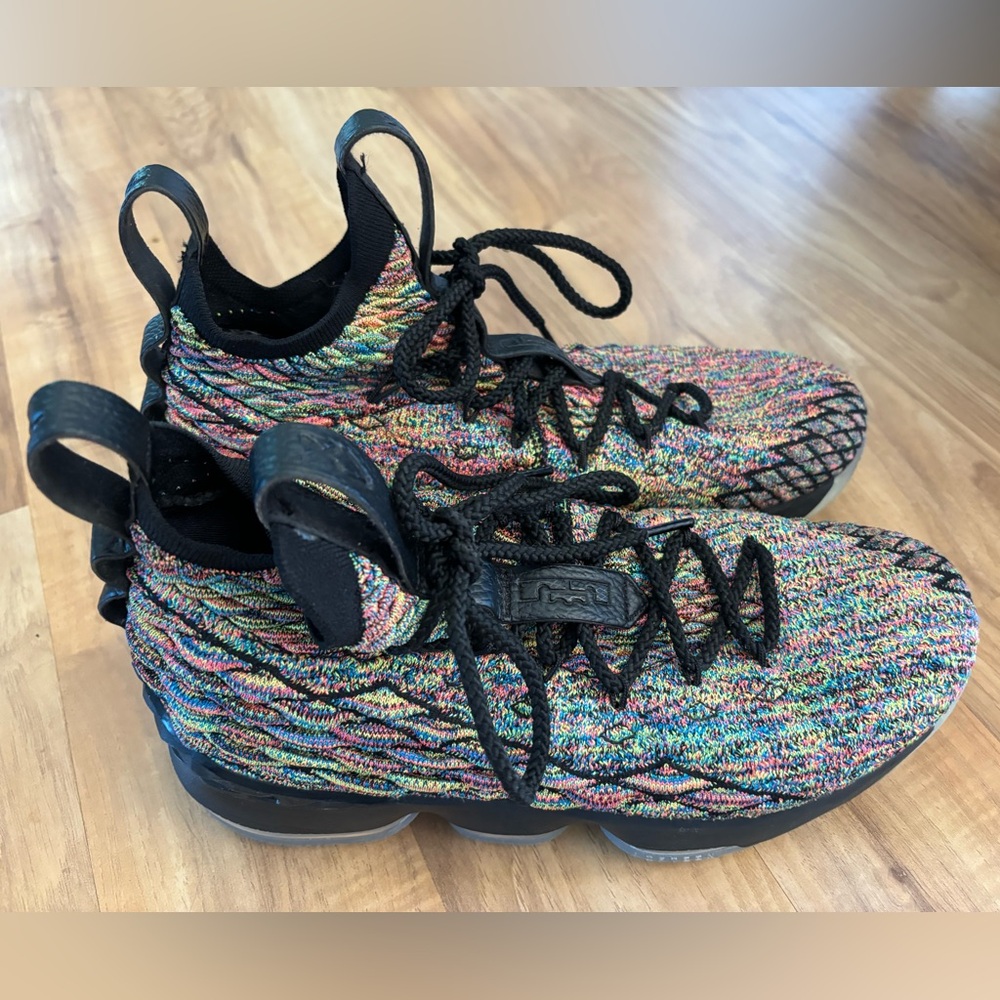 Nike Lebron 15